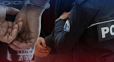 Mersin’de silahlı kavga: Yoldan geçen genç kız hayatını kaybetti