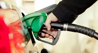 Motorine kısa süreli indirim geldi, zam kapıda