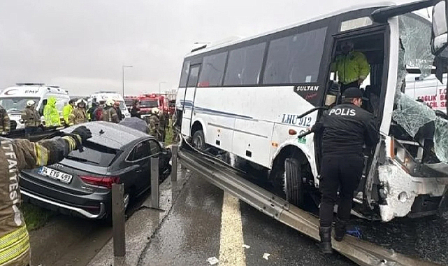 Polis Servisi Kaza Yaptı! 17 Polis Yaralı