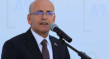 Şimşek: Petrol fiyatlarındaki dalgalanma kalıcı olmayabilir