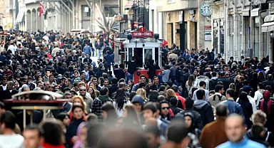 TÜİK açıkladı: Türkiye nüfusunun yüzde 49,98’i kadın