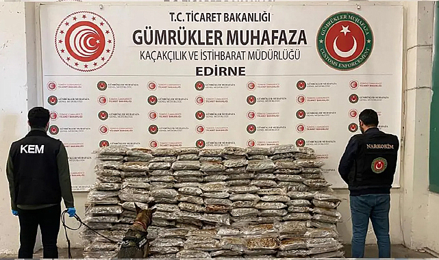 Üç sınır kapısında 484 kilo uyuşturucu yakalandı