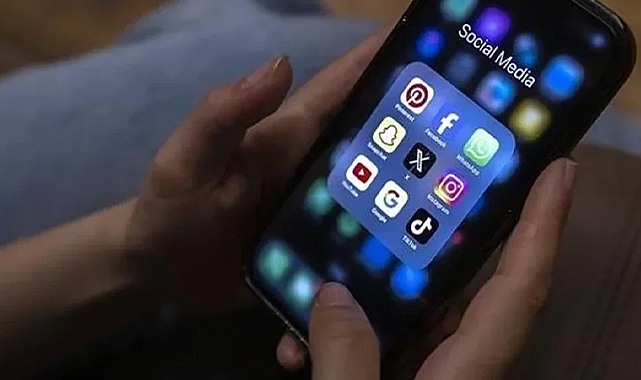 15 yaş altına sosyal medya yasağı resmileşti