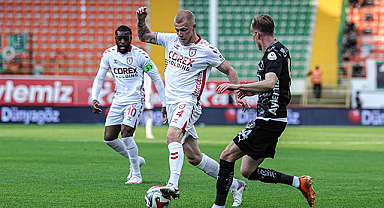 5 Gollü Maçta 3 Puan Samsunspor'un