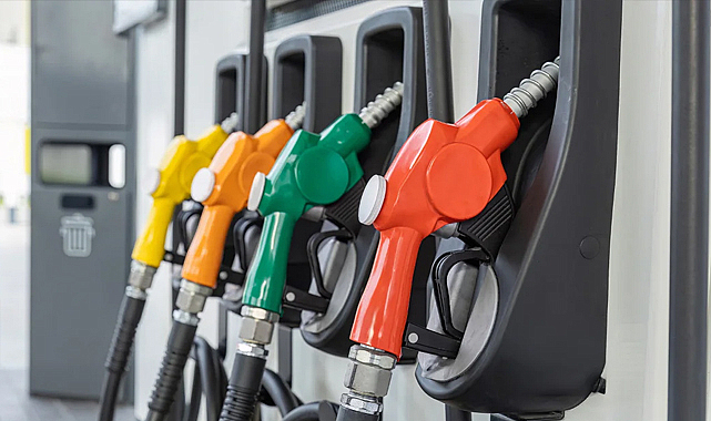 Akaryakıta Büyük İndirim: Motorin ve Benzin Fiyatları Güncellendi