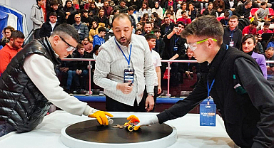 Canik'te Genç Mucitler Robotlarıyla Sahneye Çıkıyor