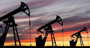 Petrolde kritik sıçrama: Görüşmeler tıkandı, fiyatlar yükseldi