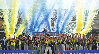 Fenerbahçe Şampiyonluk Kupasını Aldı