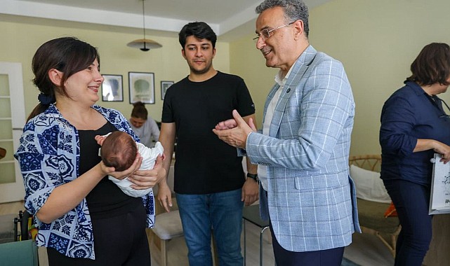 İlkadım’da Doğan 555’inci Bebeğin İlk Hediyesi Başkan İhsan Kurnaz’dan