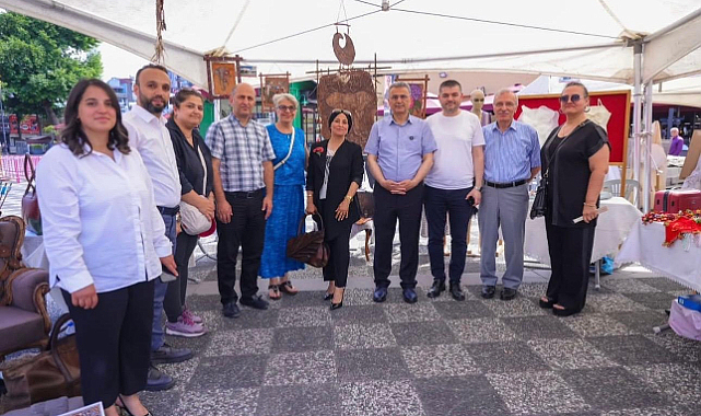İlkadım'da kadınların el emeği sergisine yoğun ilgi