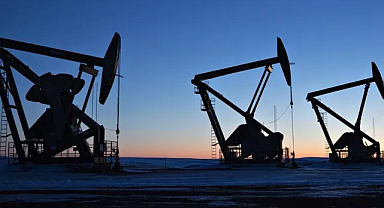 Petrol fiyatlarında düşüş sürüyor: Brent 82 dolar seviyesinde