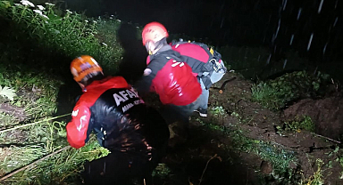 Rize'de kayıp kişi aranırken acı haber geldi: AFAD personeli hayatını kaybetti