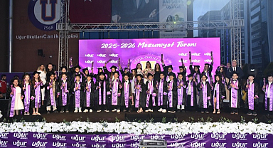 Uğur Okulları Canik Kampüsü'nde mezuniyet coşkusu