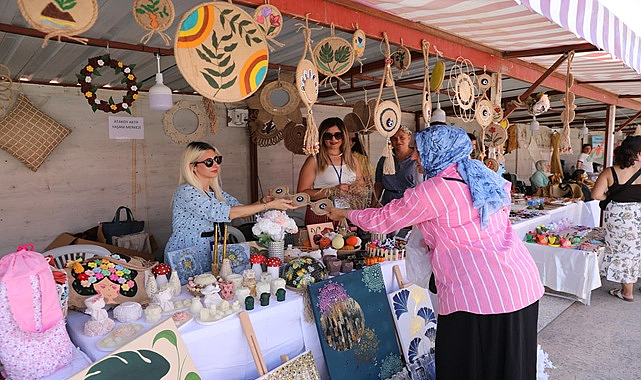 Kadınlar El Emeği Ürünlerini Sergiliyor: Kadın Emeği Festivali Başladı