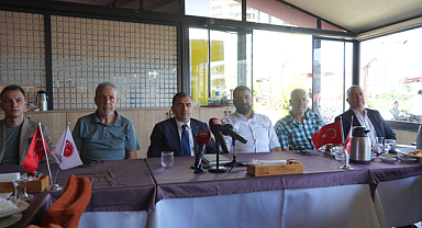 MHP Samsun İl Başkanı Burhan Mucur Basın Mensuplarıyla Kahvaltıda Buluştu