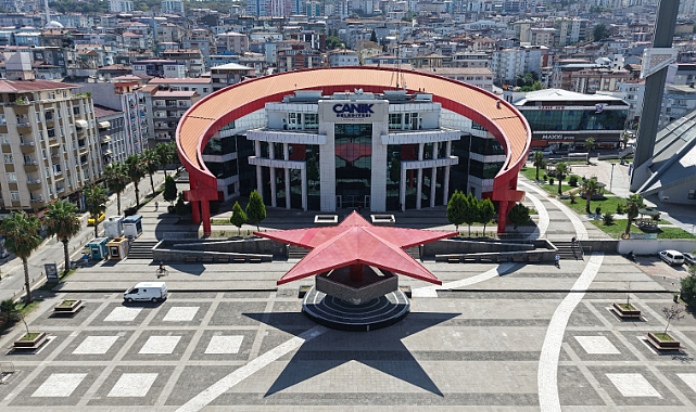 Canik Belediyesi'nden KPSS Nöbeti