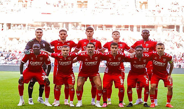 Samsunspor Evinde Ağır Yara Aldı: Çorum FK 5 Golle Kazandı