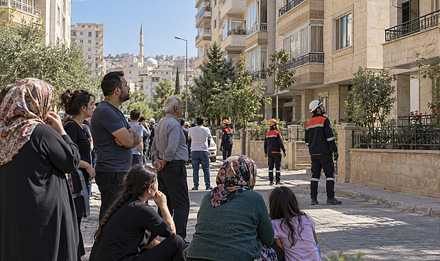 Şanlıurfa 5,4 Büyüklüğündeki Depremle Sarsıldı