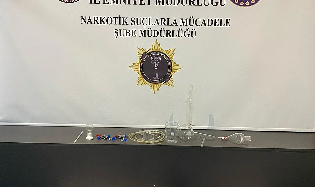 Narkotik köpeği 'Tony' uyuşturucuya geçit vermiyor