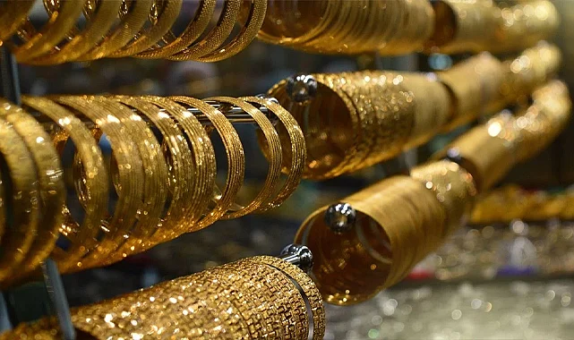 Altın güne yükselişle başladı: Gram 5 bin 720 lira oldu