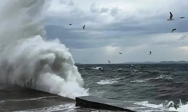 Akdeniz ve Ege için kuvvetli yağış ve fırtına alarmı