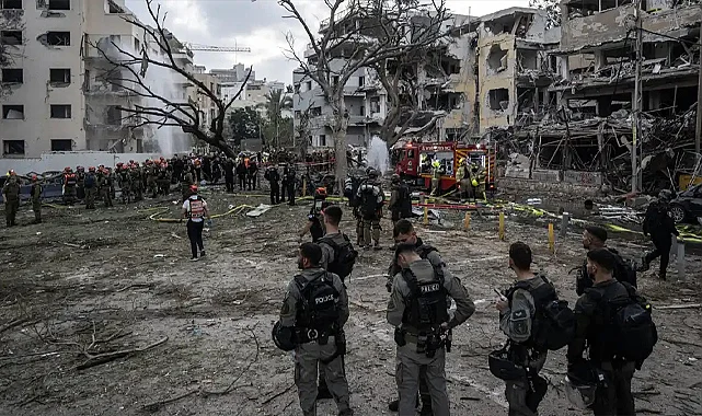 İran’dan Tel Aviv’e füze saldırısı: 6 İsrailli yaralandı