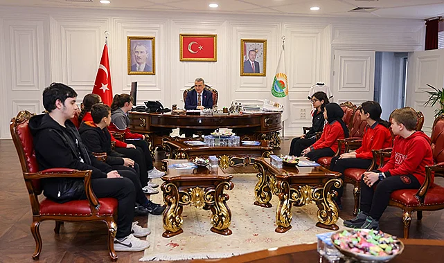 Başkan İhsan Kurnaz'a Diyarbakır'lı Misafirlerini Ağırladı