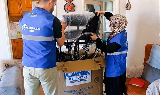 Canik Belediyesi Kapı Kapı Gönüllere Ulaşıyor