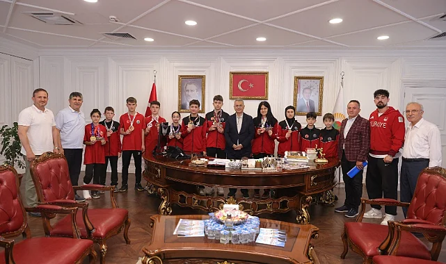Avrupa Üçüncüsü Milli Sporcudan Başkan İhsan Kurnaz’a Ziyaret