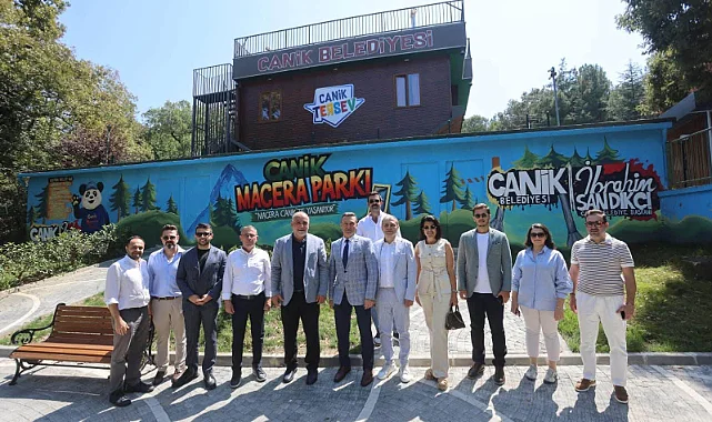 Başkan Sandıkçı SAMSİAD’ı Ağırladı: Projeler Alkışları Topluyor