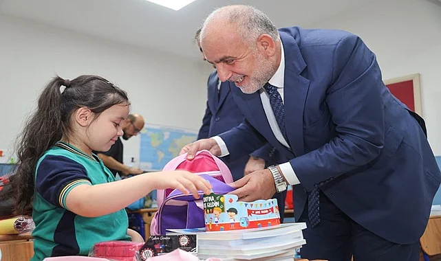 Bu Yıl Da Tüm Öğrencilerin Çanta Ve Kırtasiye Seti Canik Belediyesi'nden