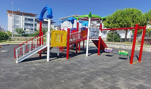 İlkadım’ın Parklarına Kırmızı Beyaz Dokunuş