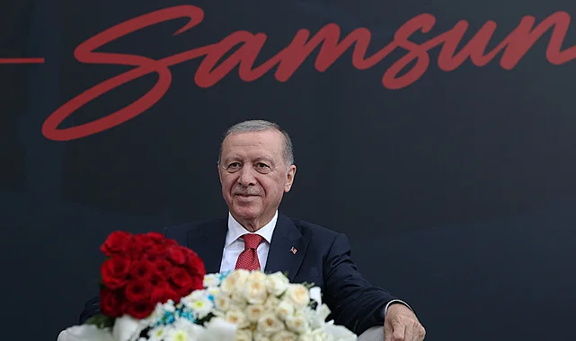 PETEK GENÇ CUMHURBAŞKANI ERDOĞAN’I AĞIRLADI