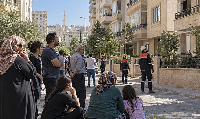 Şanlıurfa 5,4 Büyüklüğündeki Depremle Sarsıldı